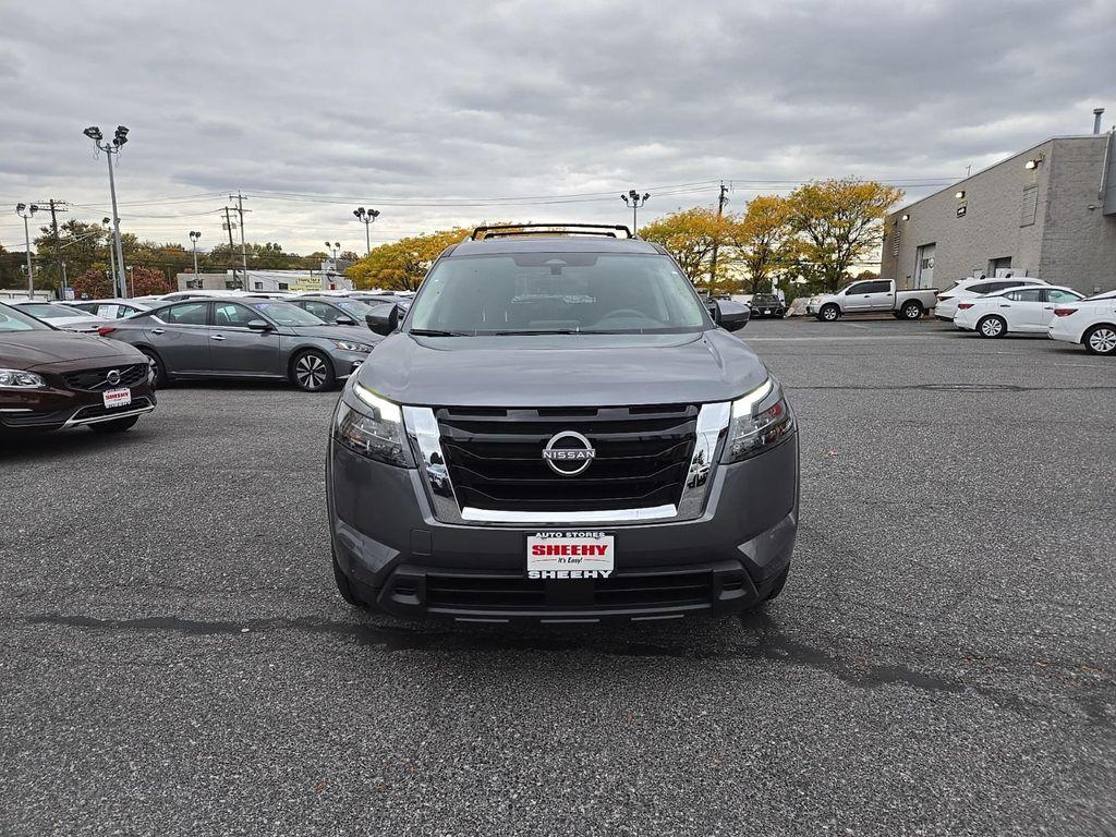 new 2025 Nissan Pathfinder car, priced at $36,179