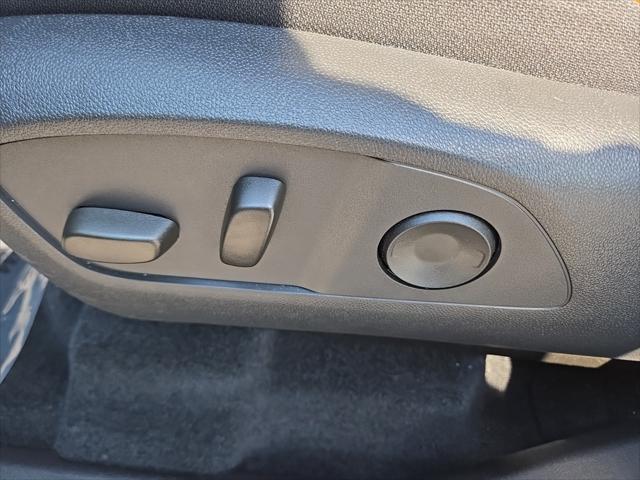 used 2025 Chevrolet Traverse car, priced at $41,000