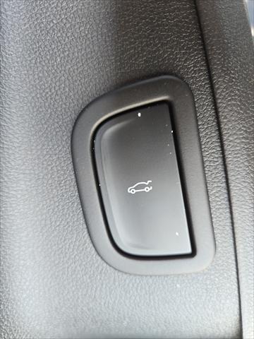 used 2025 Chevrolet Traverse car, priced at $41,000