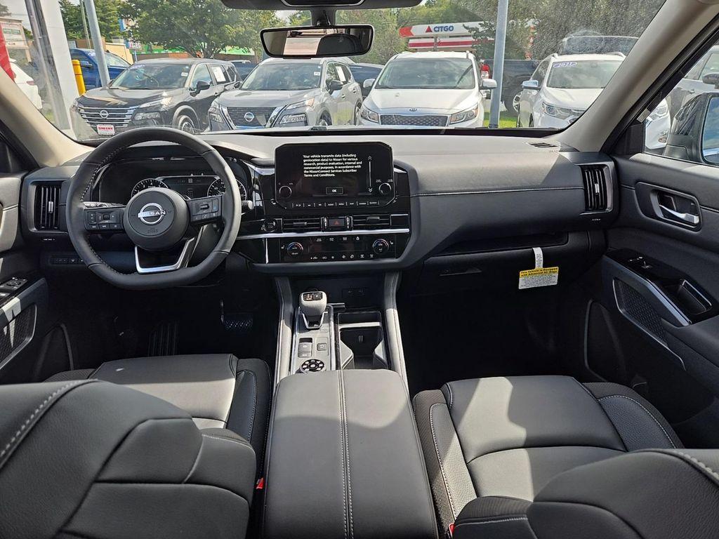 new 2025 Nissan Pathfinder car, priced at $37,930
