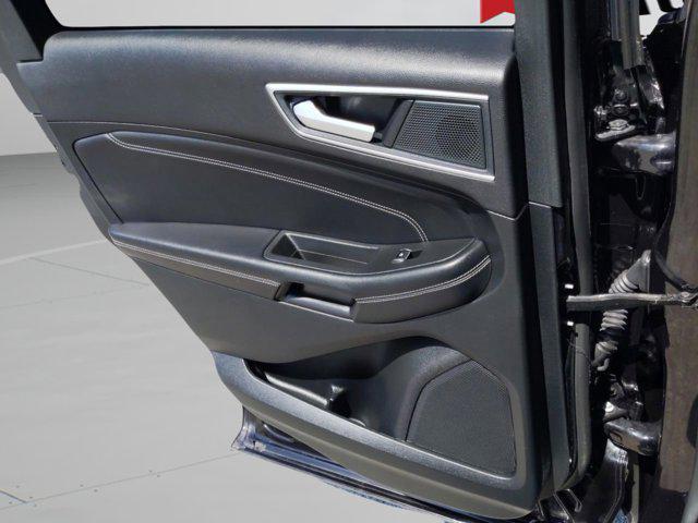 used 2024 Ford Edge car, priced at $24,523
