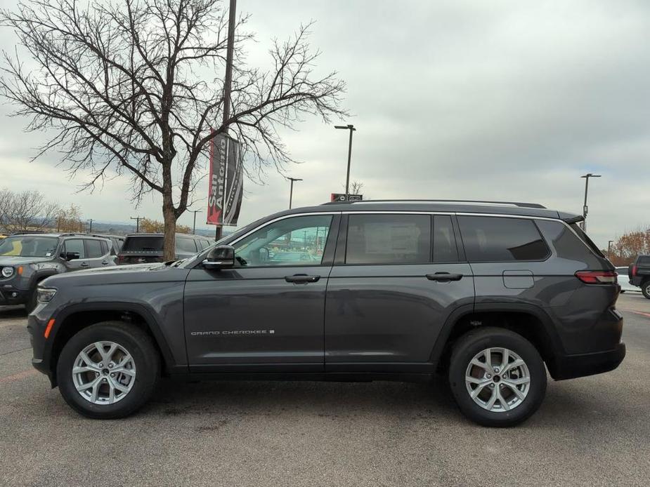 new 2024 Jeep Grand Cherokee L car, priced at $51,724