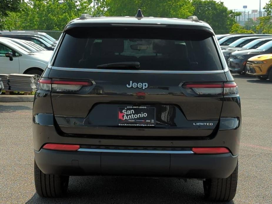 new 2024 Jeep Grand Cherokee L car, priced at $48,425