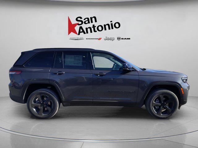 new 2025 Jeep Grand Cherokee car, priced at $40,972