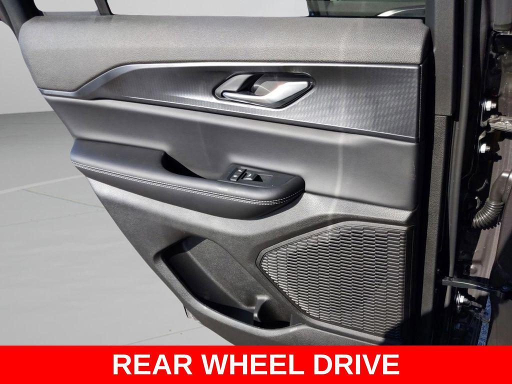 new 2025 Jeep Grand Cherokee car, priced at $41,343