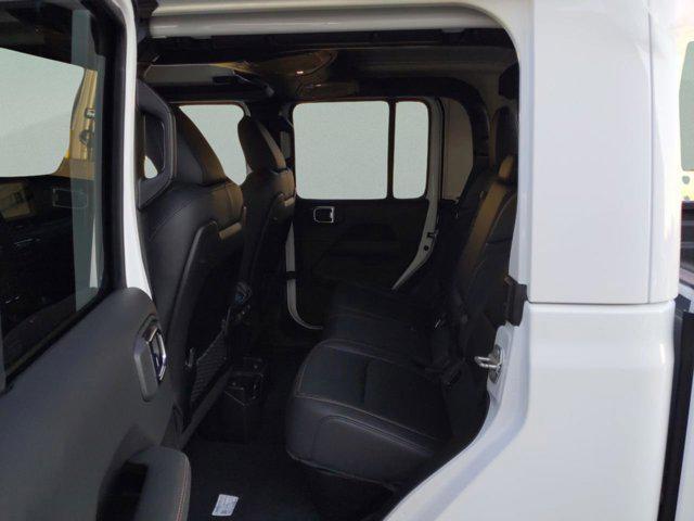 new 2025 Jeep Gladiator car, priced at $42,348