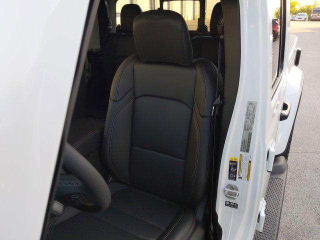 new 2025 Jeep Gladiator car, priced at $44,002