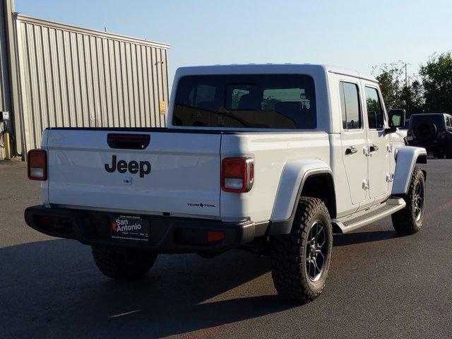 new 2025 Jeep Gladiator car, priced at $44,002