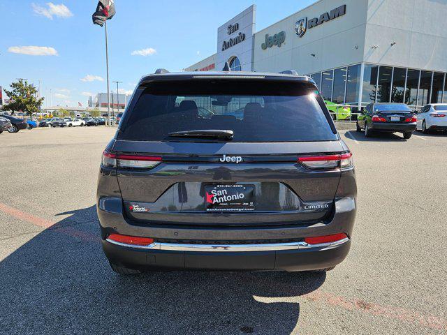 new 2025 Jeep Grand Cherokee car, priced at $41,823