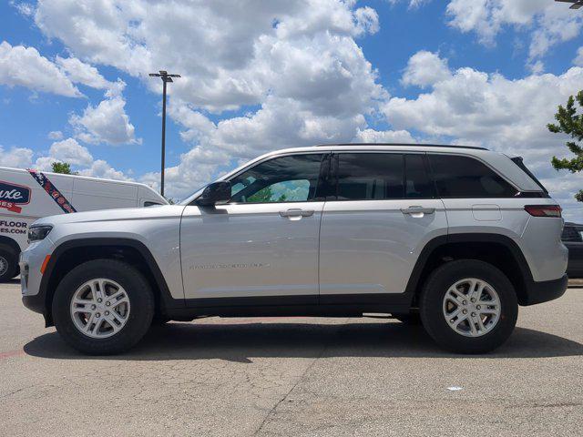 new 2025 Jeep Grand Cherokee car, priced at $34,246