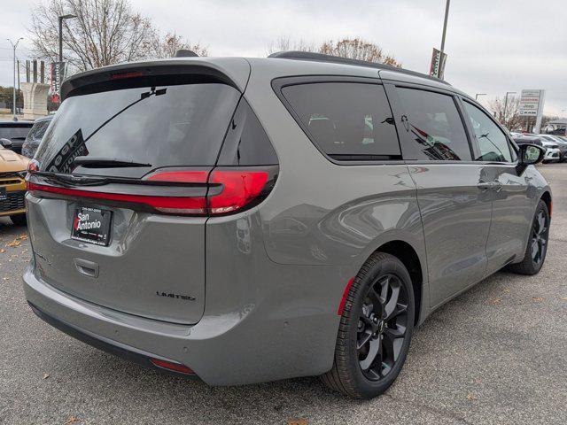 new 2025 Chrysler Pacifica car, priced at $48,479