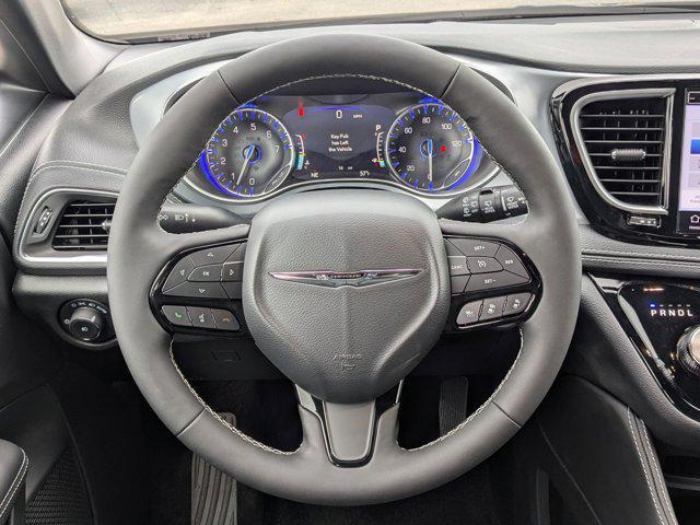 new 2025 Chrysler Pacifica car, priced at $48,479