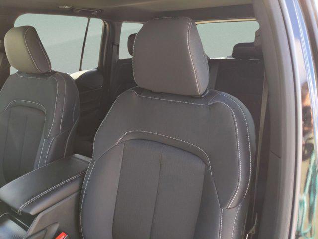 new 2025 Jeep Grand Cherokee car, priced at $39,753