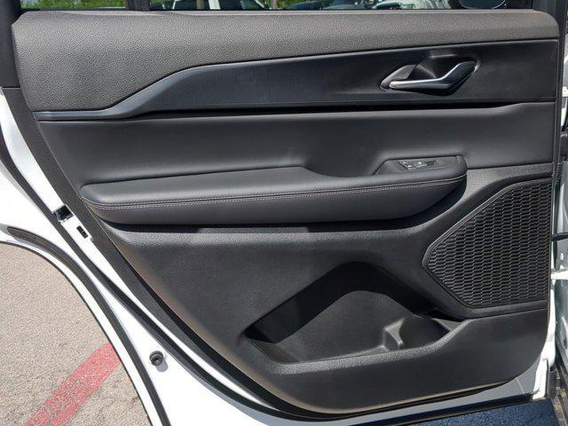new 2025 Jeep Grand Cherokee L car, priced at $40,255