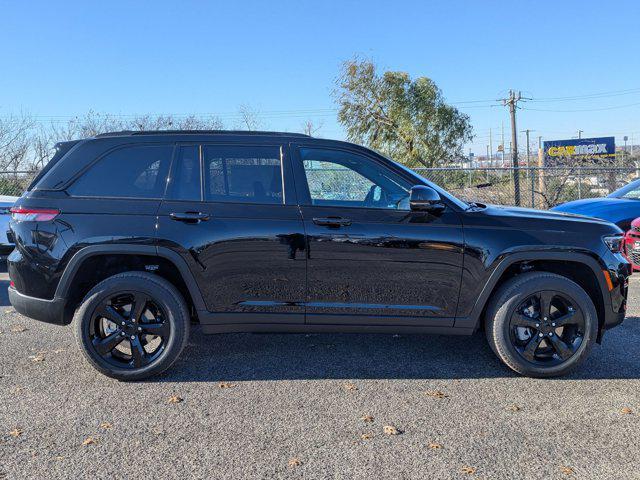 new 2025 Jeep Grand Cherokee car, priced at $48,287