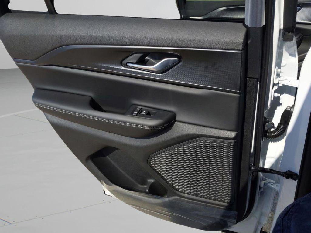 new 2025 Jeep Grand Cherokee car, priced at $36,415