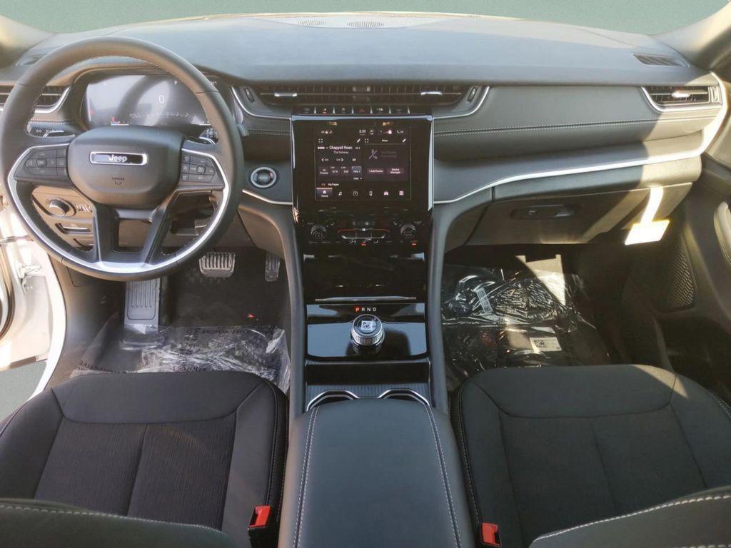 new 2025 Jeep Grand Cherokee car, priced at $36,415