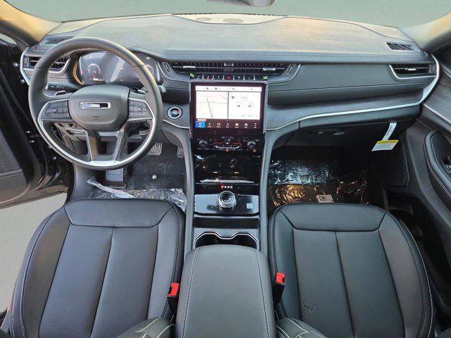 new 2025 Jeep Grand Cherokee car, priced at $41,450