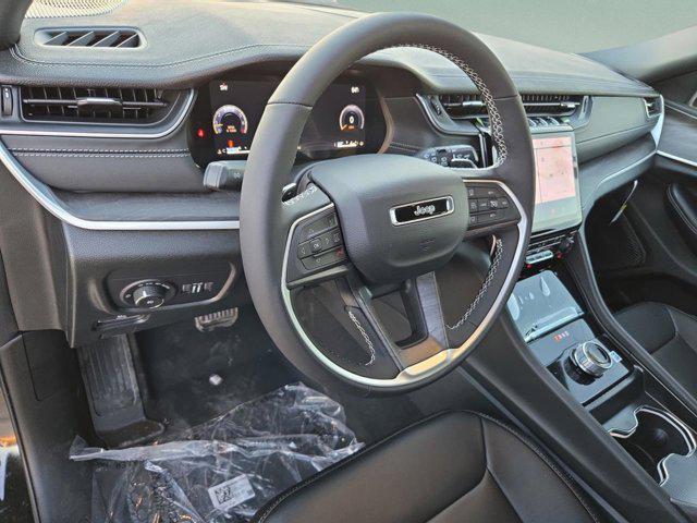 new 2025 Jeep Grand Cherokee car, priced at $41,450