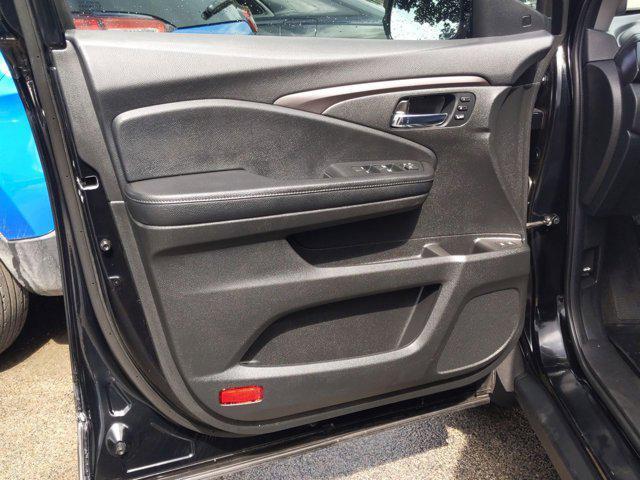 used 2022 Honda Pilot car, priced at $26,900