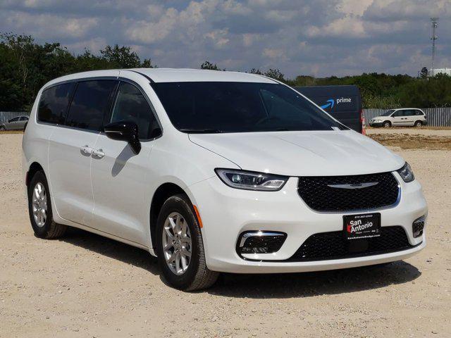 new 2026 Chrysler Pacifica car, priced at $39,987