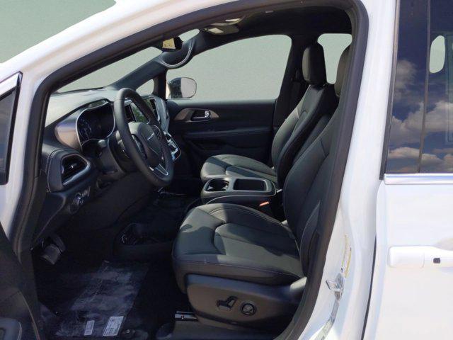 new 2026 Chrysler Pacifica car, priced at $39,987