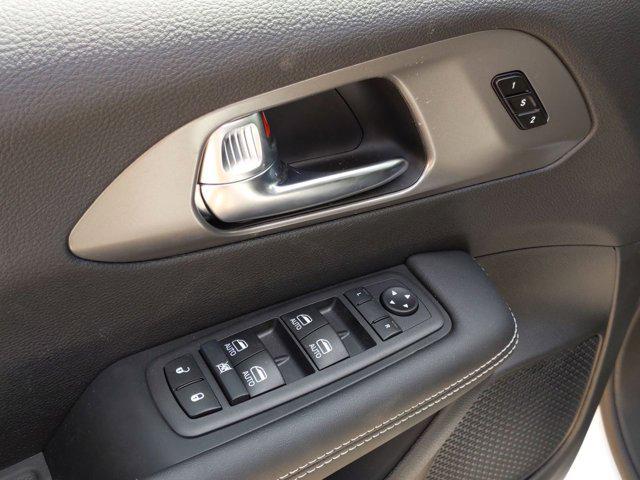 new 2026 Chrysler Pacifica car, priced at $39,987