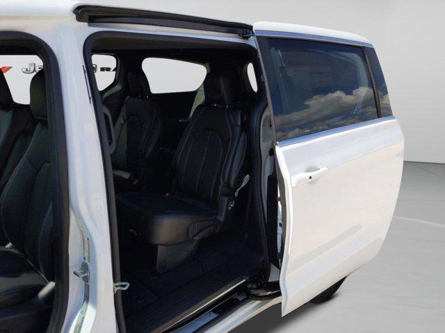 new 2026 Chrysler Pacifica car, priced at $39,987
