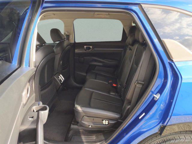 used 2023 Kia Sorento car, priced at $24,613