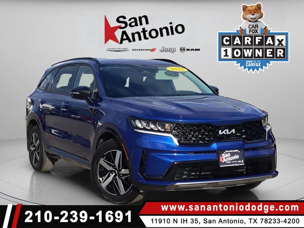 used 2023 Kia Sorento car, priced at $23,387