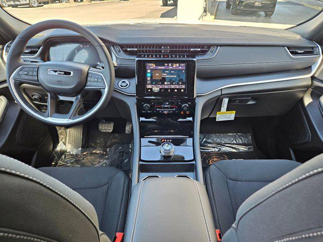 new 2025 Jeep Grand Cherokee car, priced at $36,839