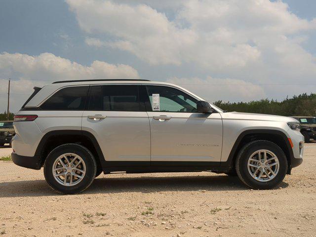new 2025 Jeep Grand Cherokee car, priced at $35,858