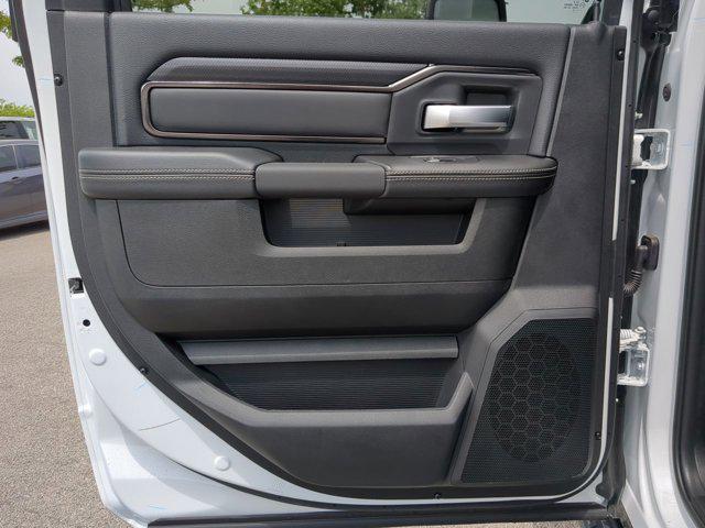 new 2025 Ram 2500 car, priced at $81,974
