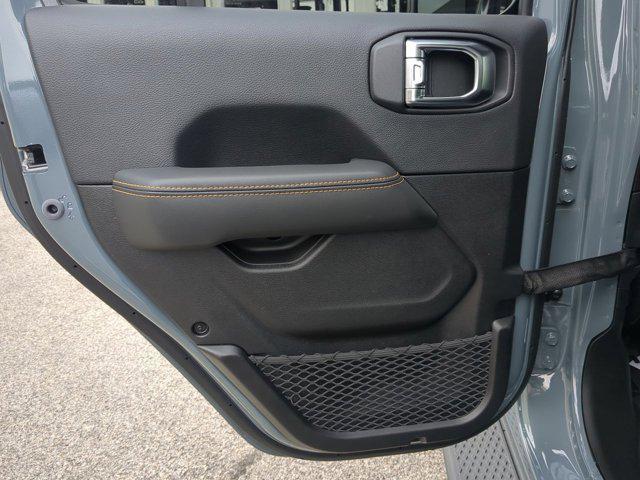 new 2025 Jeep Gladiator car, priced at $42,829