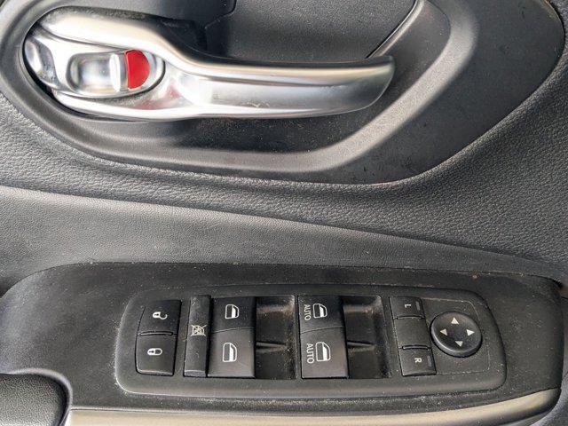 used 2020 Jeep Cherokee car, priced at $15,209