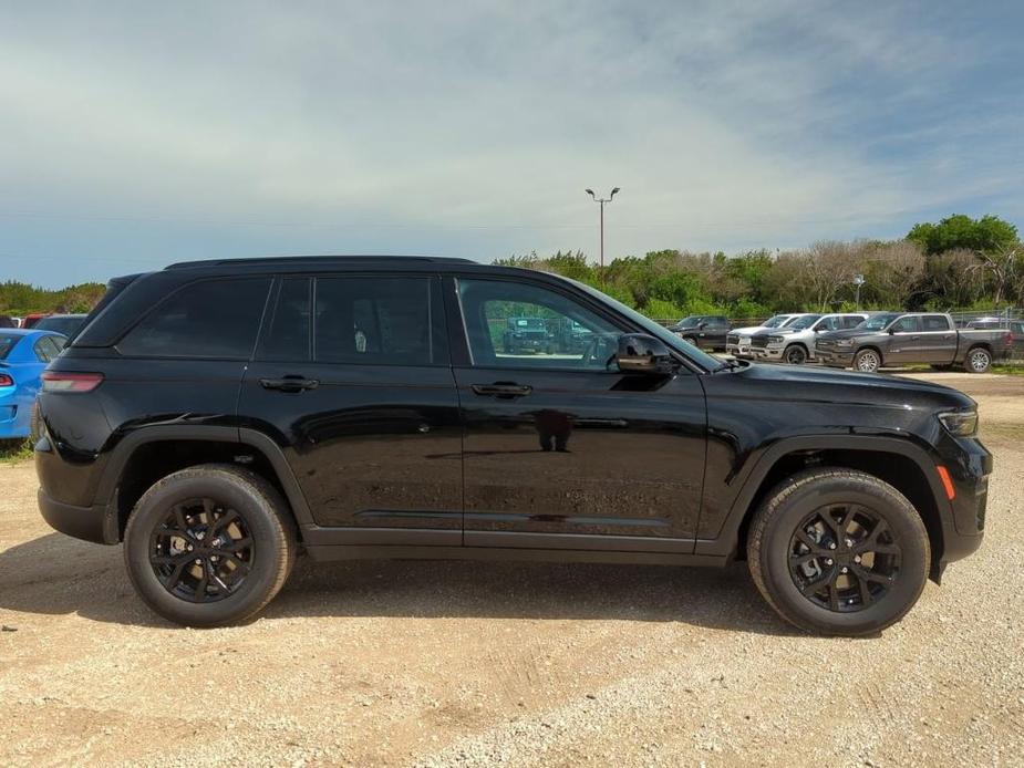 new 2024 Jeep Grand Cherokee car, priced at $40,754