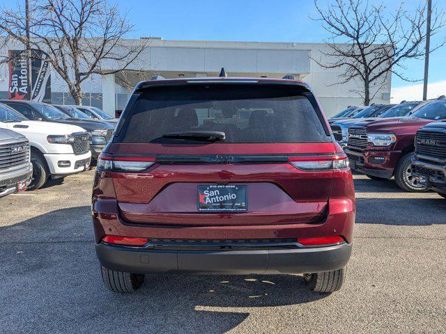 new 2025 Jeep Grand Cherokee car, priced at $38,971