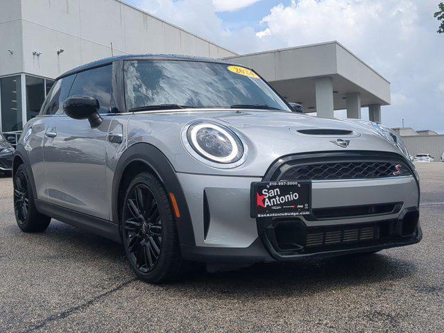 used 2024 MINI Hardtop car, priced at $27,899