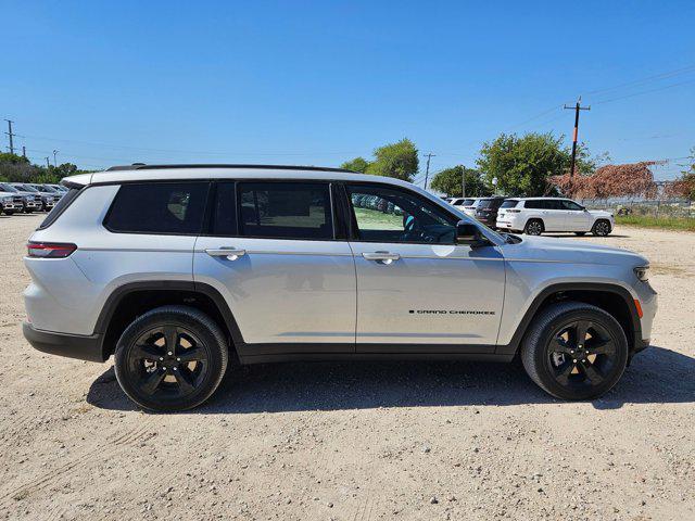 new 2024 Jeep Grand Cherokee L car, priced at $41,924