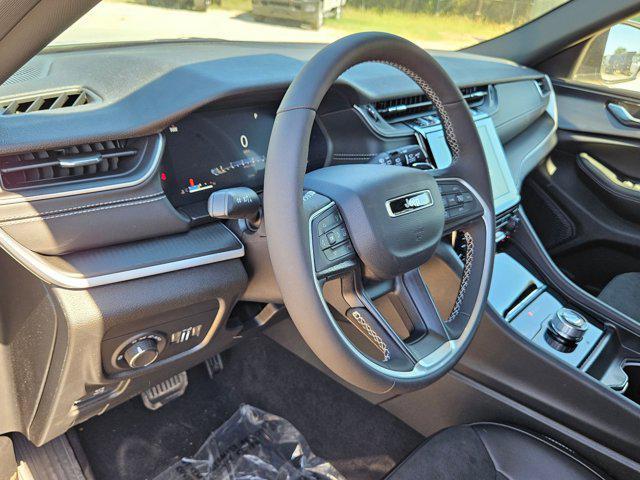 new 2024 Jeep Grand Cherokee L car, priced at $41,924