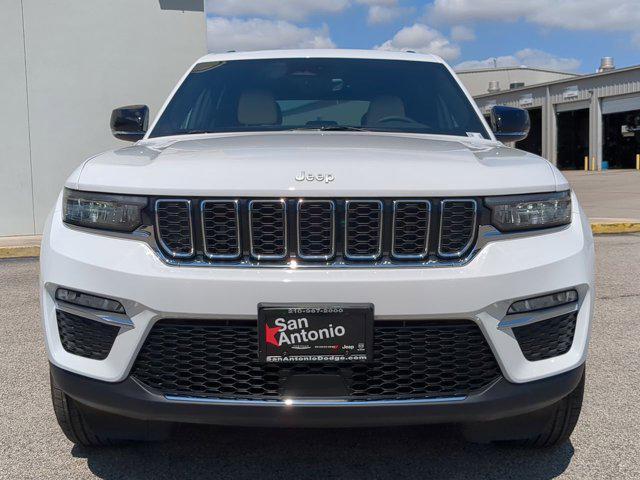 new 2025 Jeep Grand Cherokee car, priced at $40,176