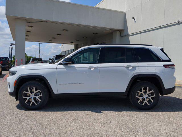 new 2025 Jeep Grand Cherokee car, priced at $40,176