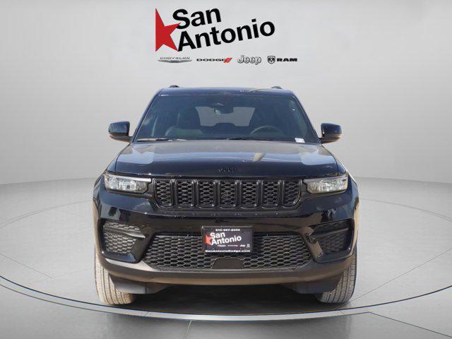 new 2025 Jeep Grand Cherokee car, priced at $41,752