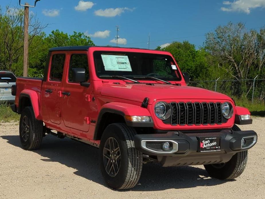 new 2024 Jeep Gladiator car, priced at $43,535