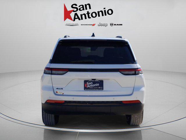new 2025 Jeep Grand Cherokee car, priced at $41,204