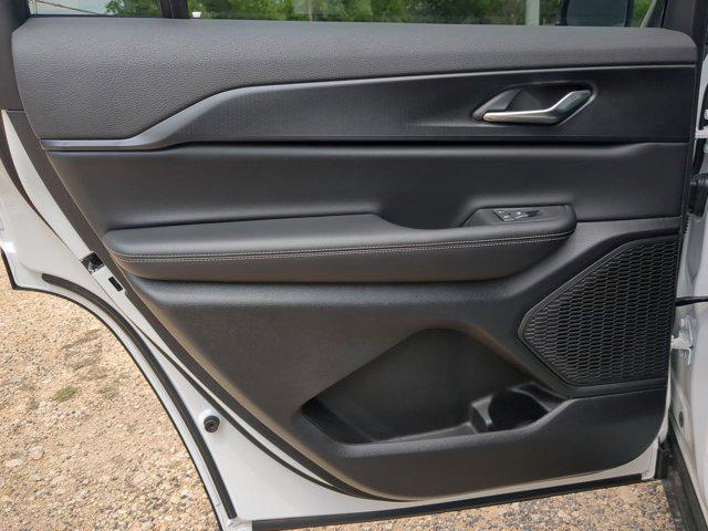 new 2025 Jeep Grand Cherokee L car, priced at $39,115