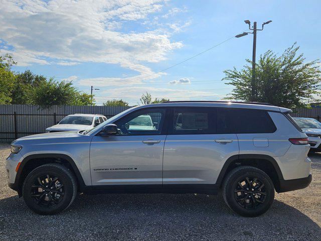 new 2024 Jeep Grand Cherokee L car, priced at $40,883