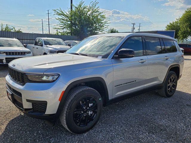 new 2024 Jeep Grand Cherokee L car, priced at $40,883