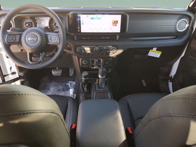 new 2025 Jeep Gladiator car, priced at $41,684