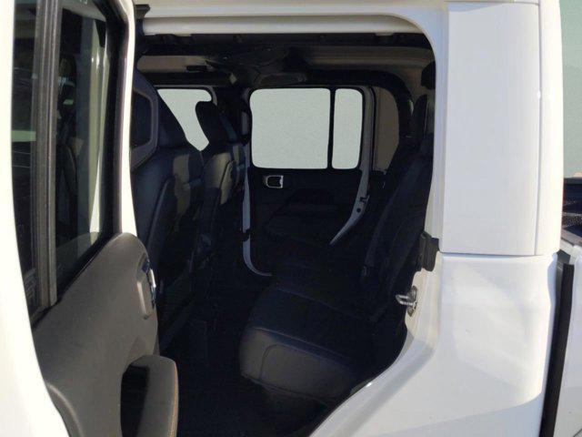 new 2025 Jeep Gladiator car, priced at $41,684